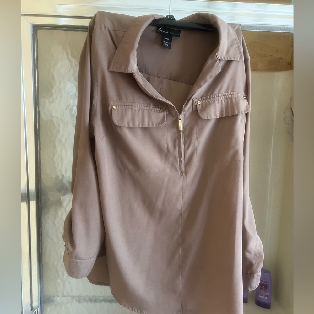 Women’s plus Lane Bryant blouse